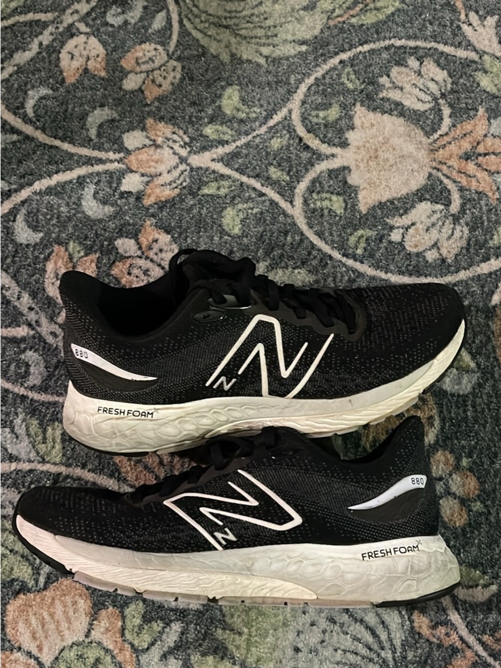 New Balance Black & White Men’s Fresh Foam Running Shoes